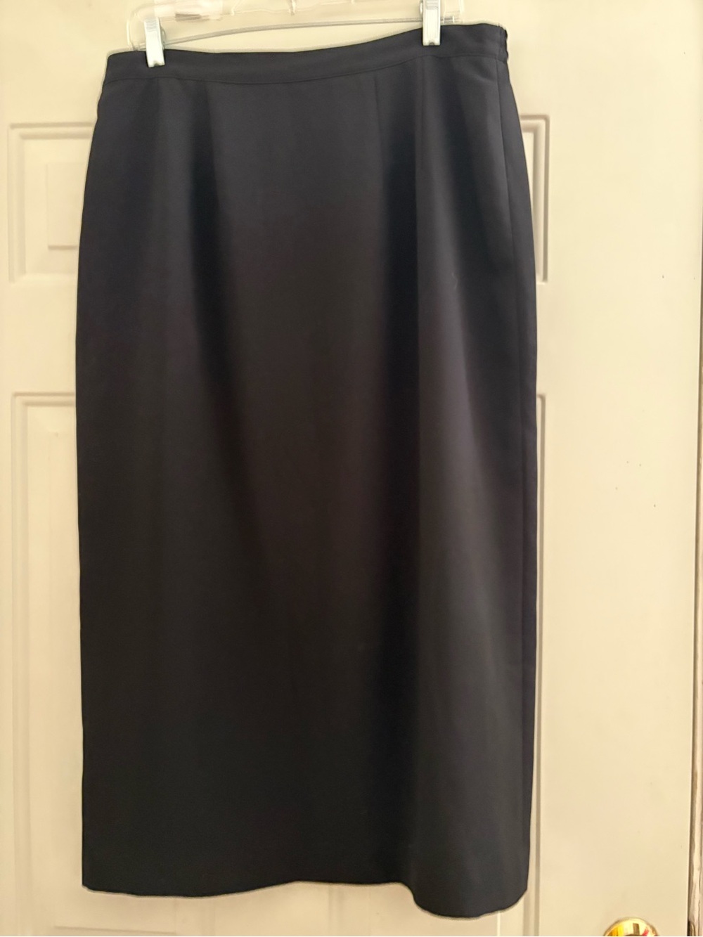 Amanda Smith Black Midi Straight Skirt